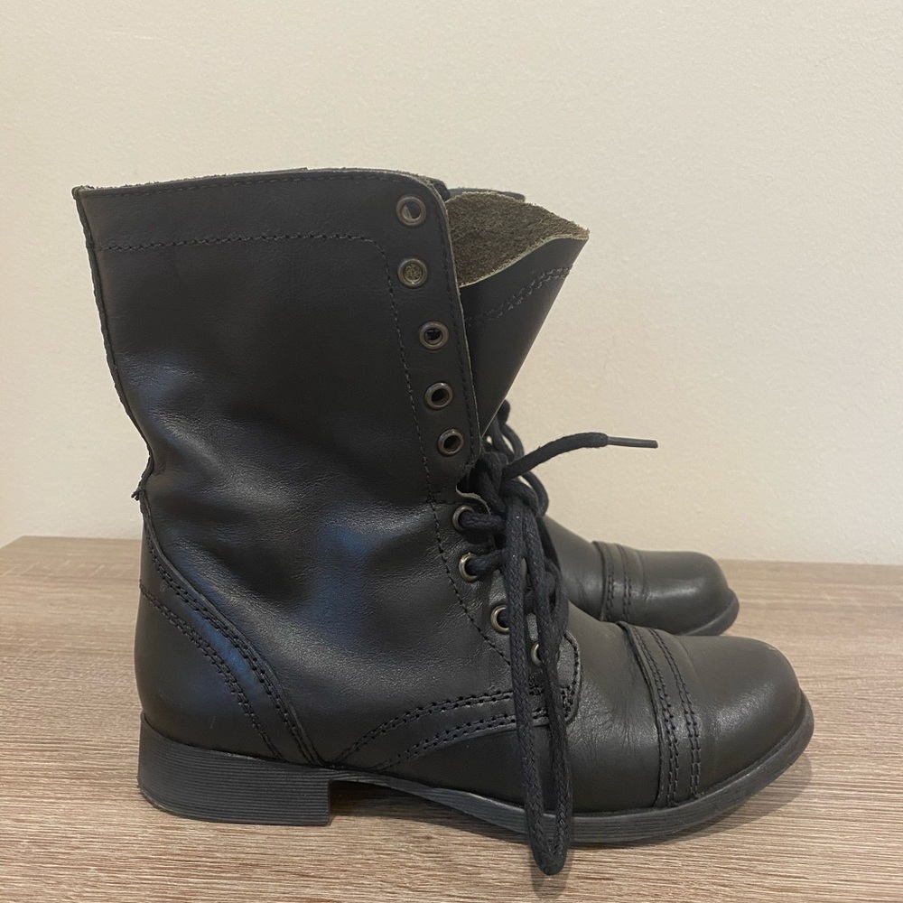 Combat Boots - Picture 4 of 6